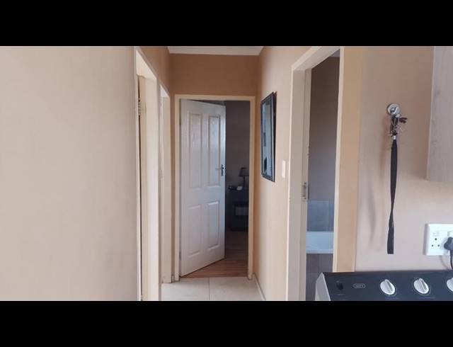 3 BEDROOM HOUSE FOR SALE IN TOEKOMSRUS